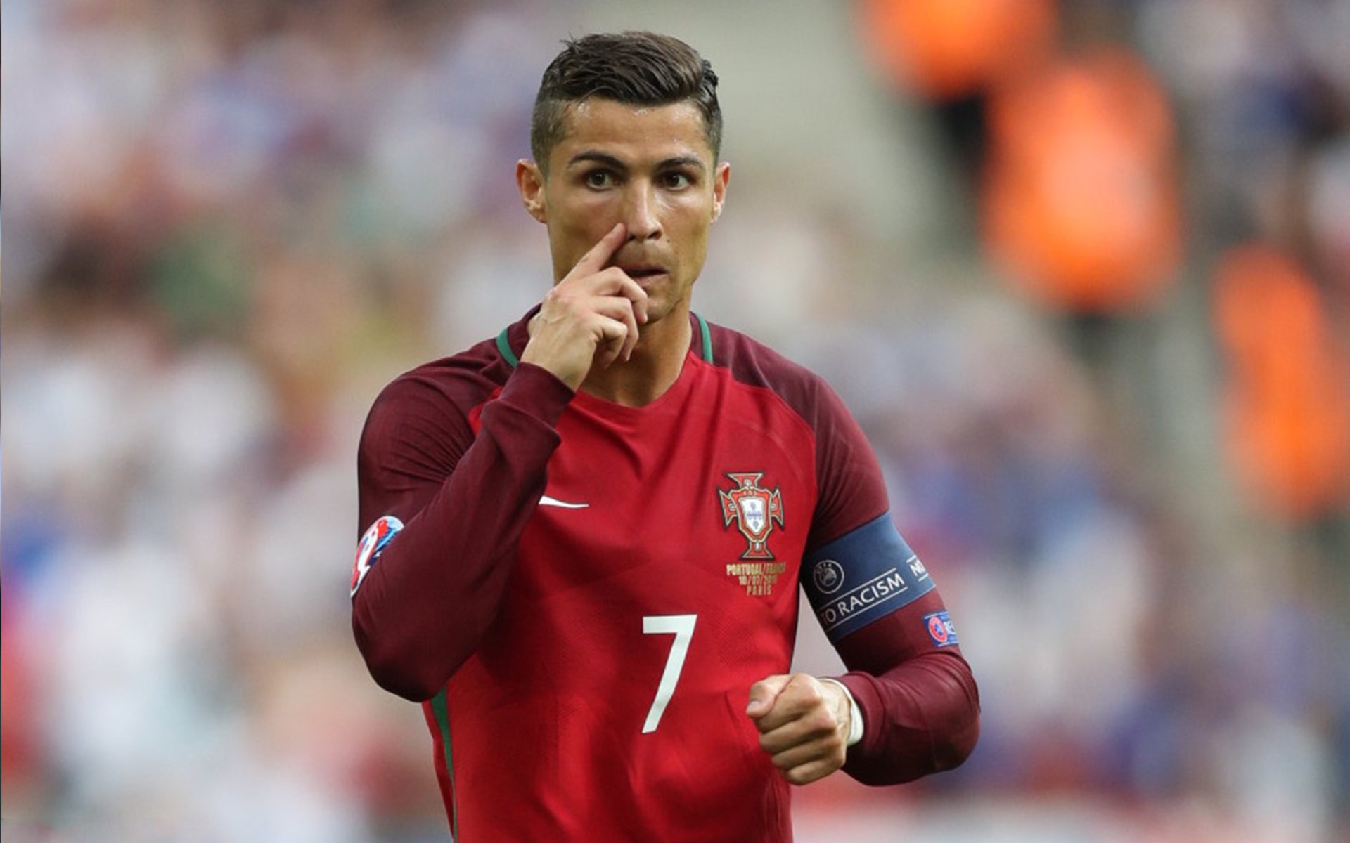 “跑酷赛场：东安湖体育公园成为极限运动的全新战场”