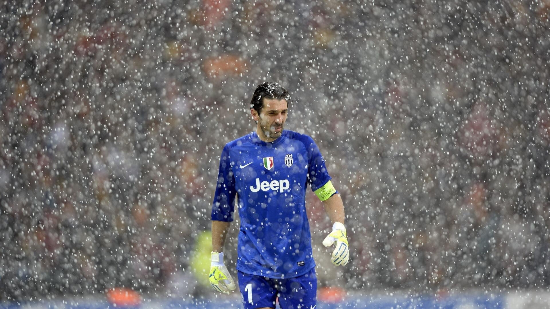 “跑酷赛场：东安湖体育公园成为极限运动的全新战场”