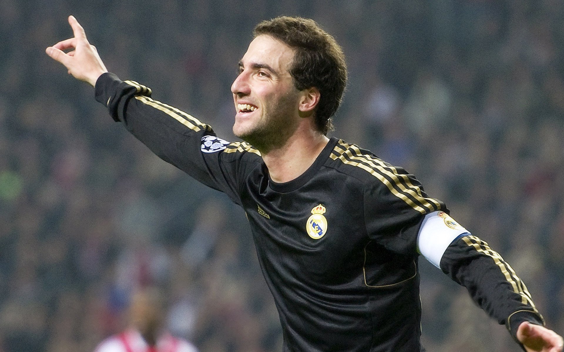 九游-16分逆转未果！魔术7人上双终结绿军，布朗空砍32分，魔术 nba